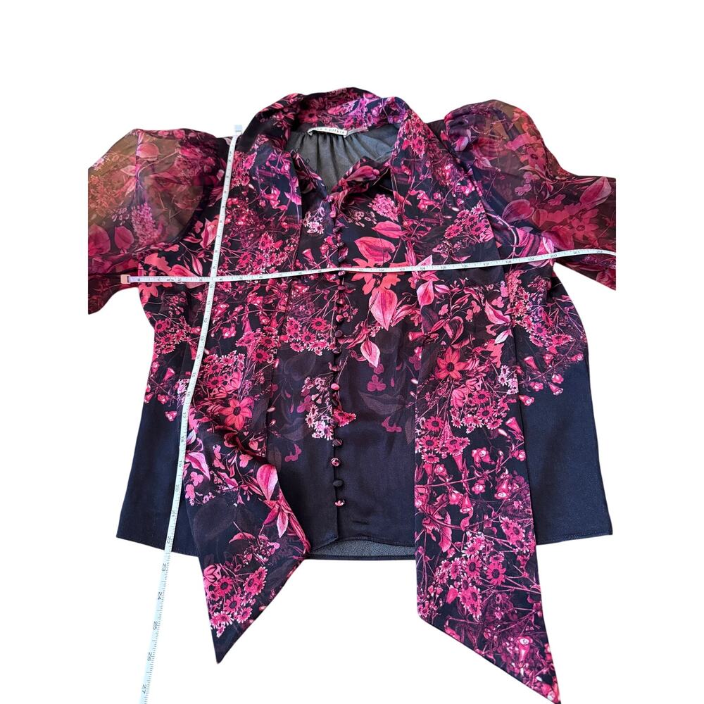 Alice & Olivia Black w/Pink Flowers Blouse Sheer Puff Sleeves - Large 395 - Picture 4 of 7